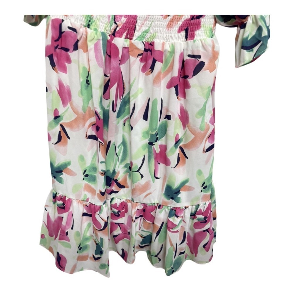 White Floral Smocked Dress Boutique First Love Tropical Short Sleeve Size Large - Picture 3 of 6